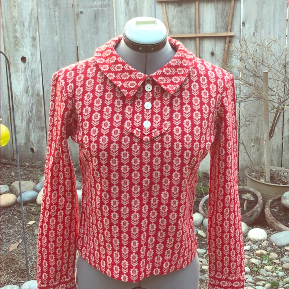 🌺 Red retro style sweater top 🌺